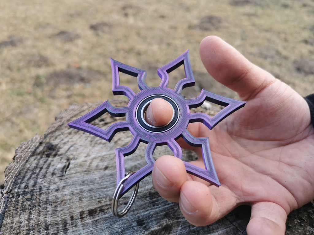 Star Shuriken Keychain