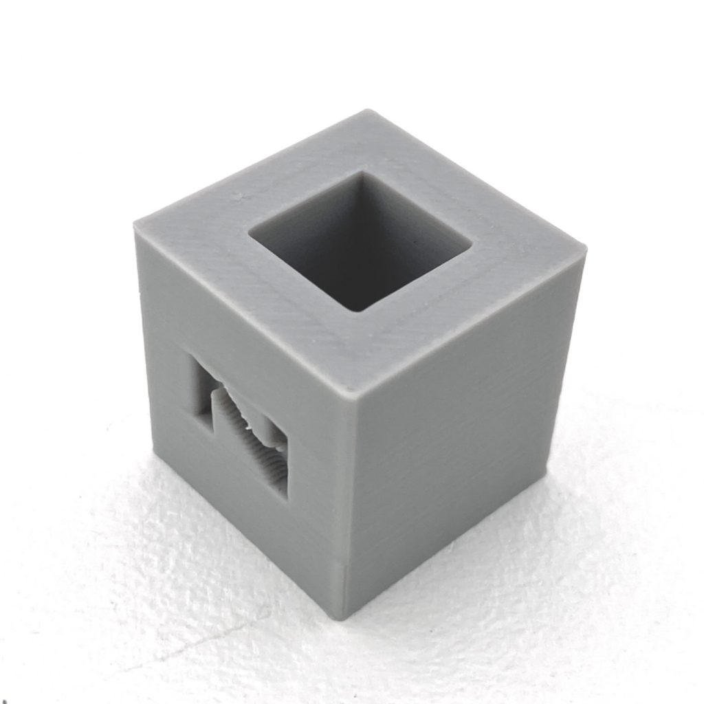Calibration cube for tolerance check