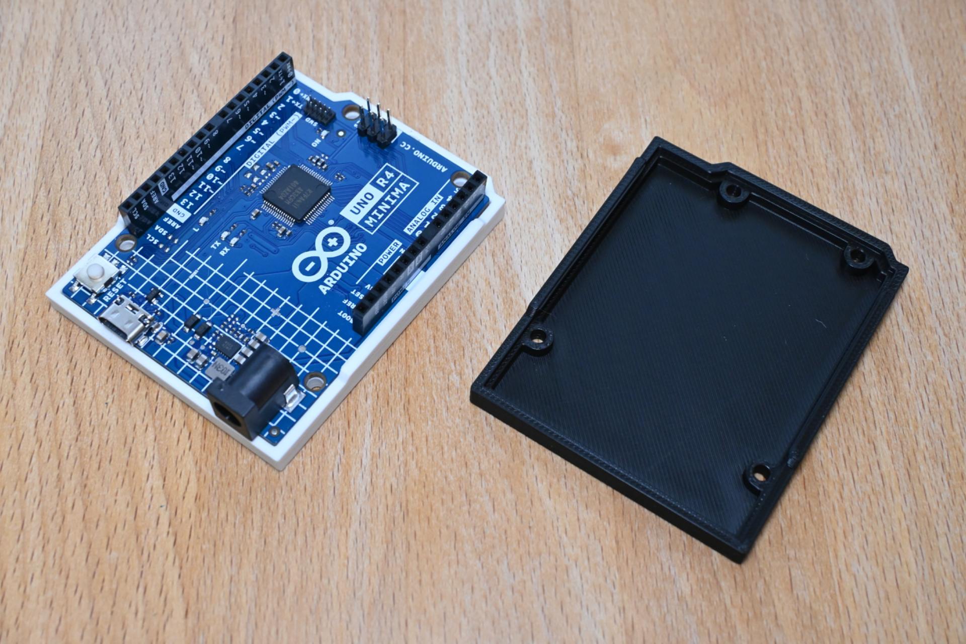 Snap-on Arduino UNO bottom cover