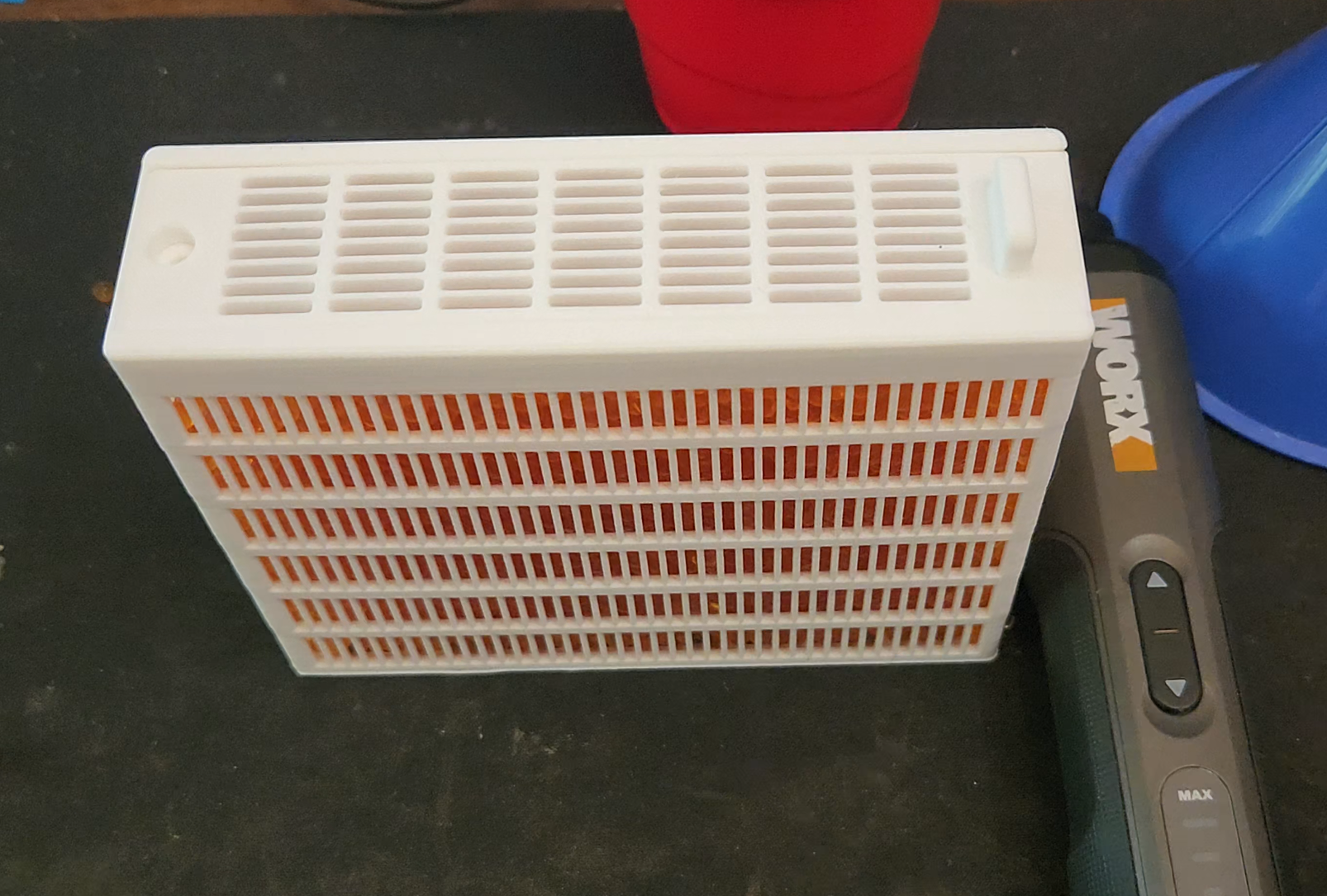 Yet Another Desiccant Box - Holds 250G Dry Desiccant - Sliding Lid with Screw Hole