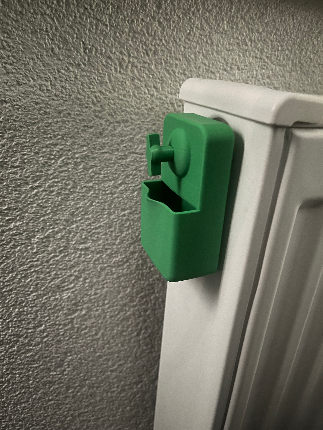 Radiator Heater Bleed Key with Collection Container