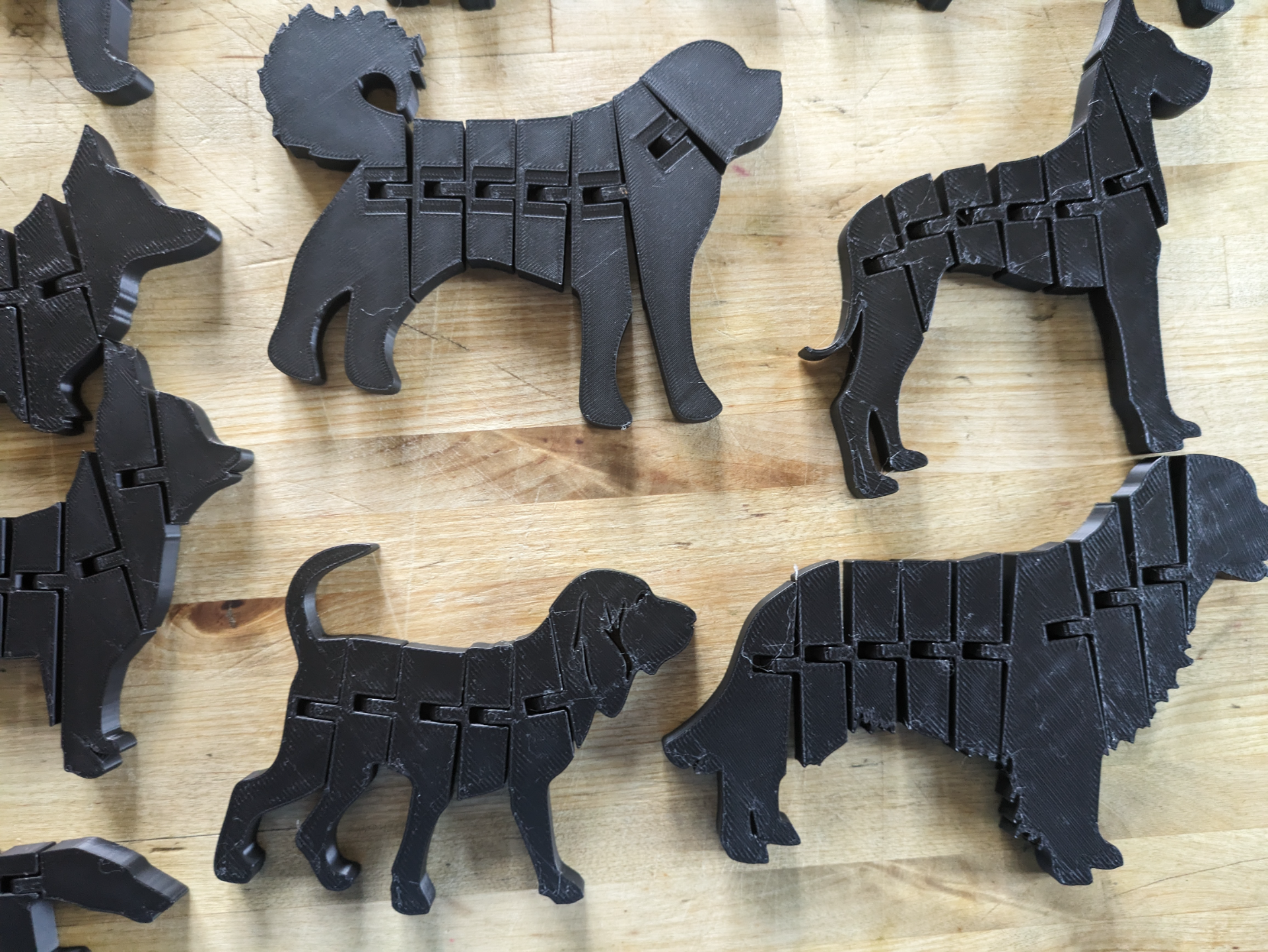 17 flexible dog silhouettes