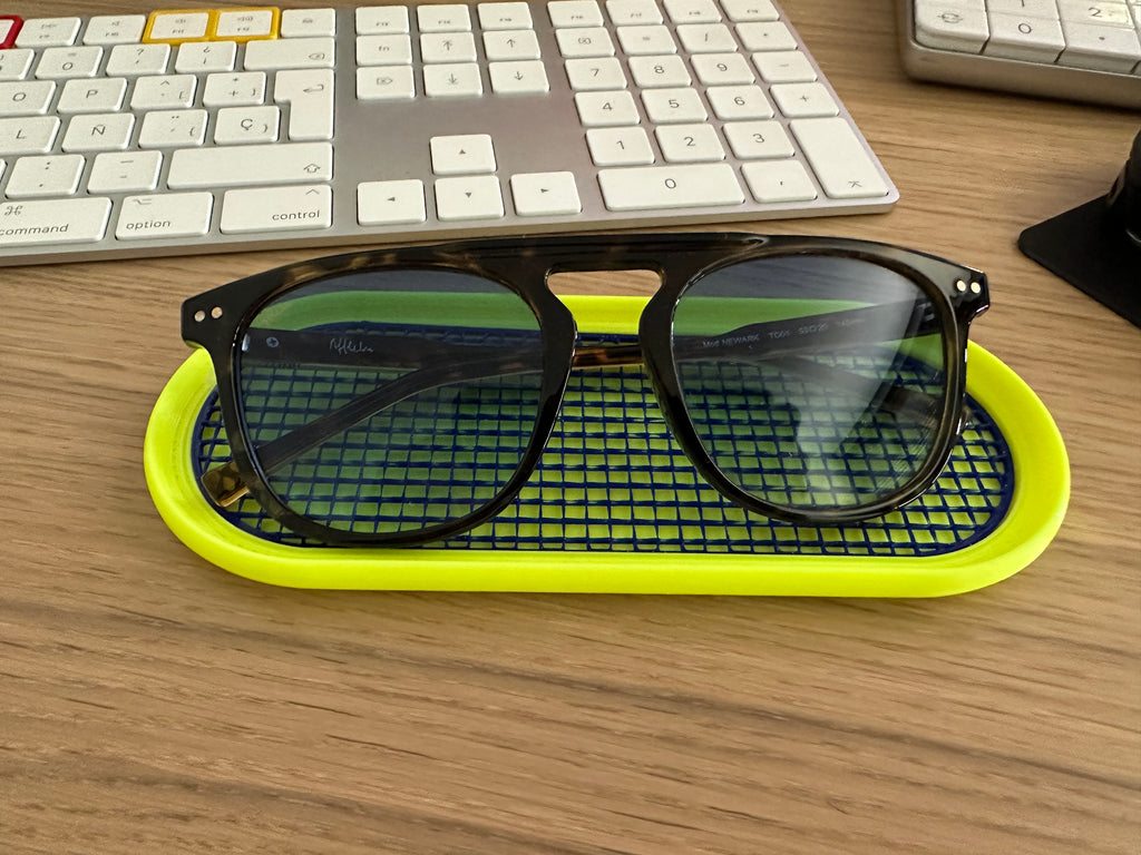 glasses holder