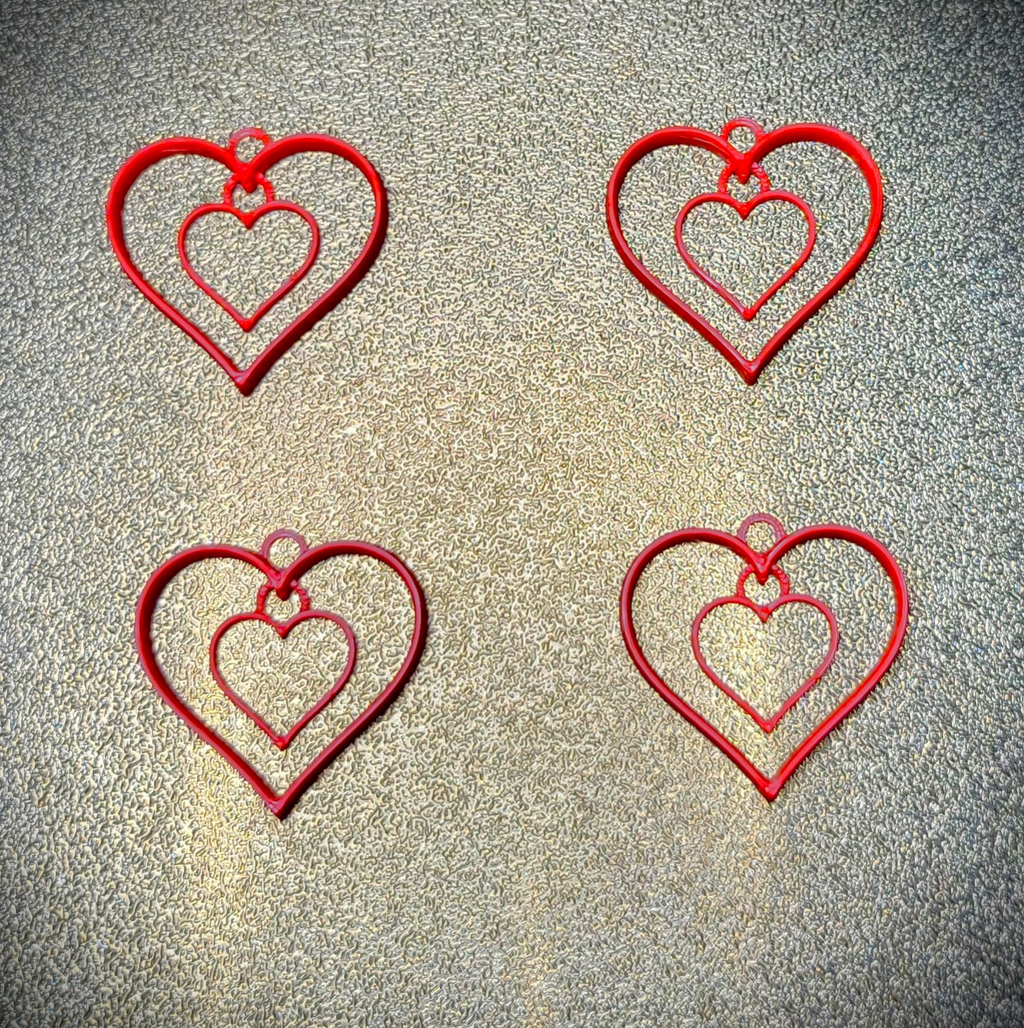 Simple Heart Earrings Articulated