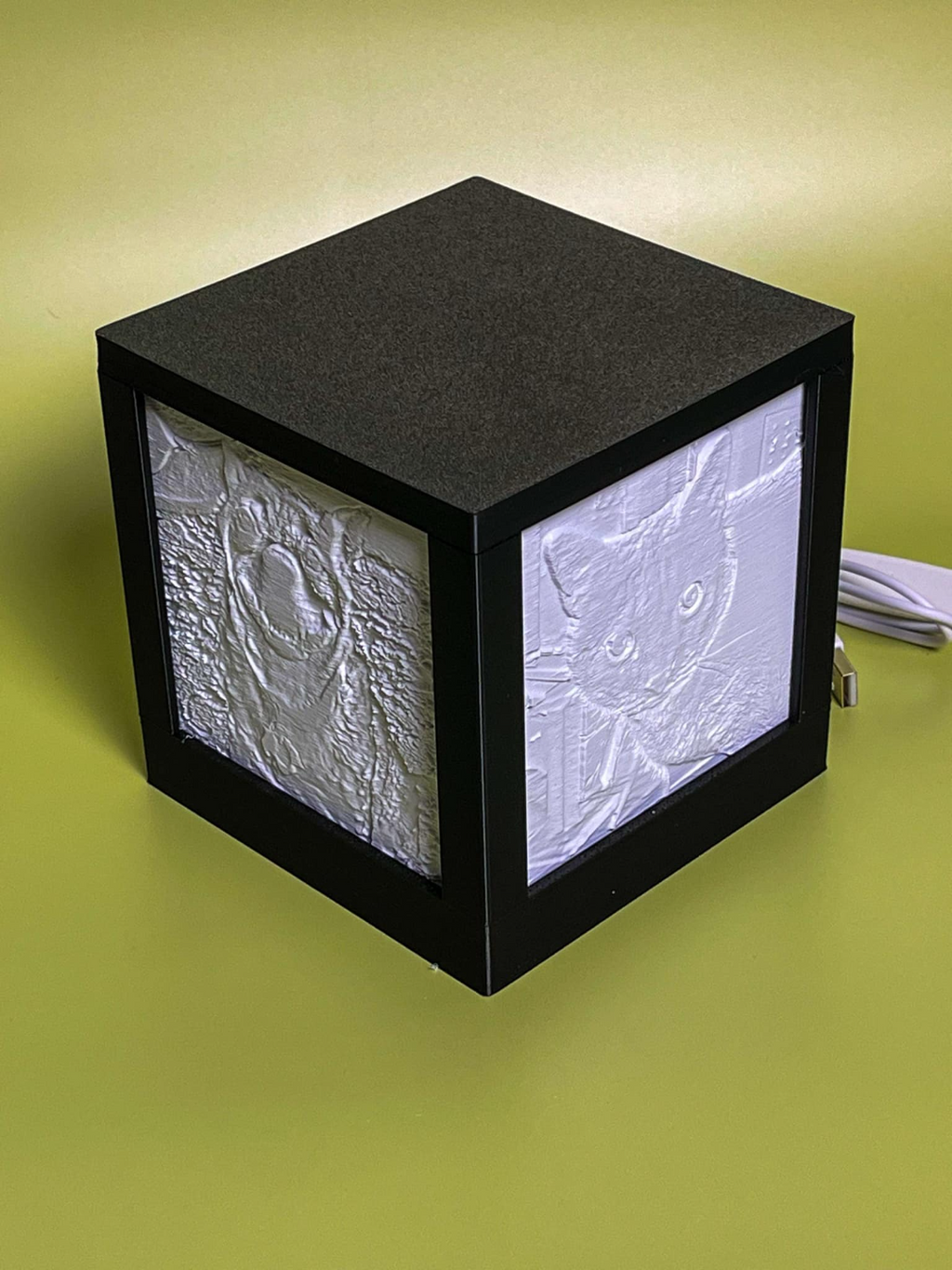 V2 - Wood Light - 110mm Lithophane Cube Frame