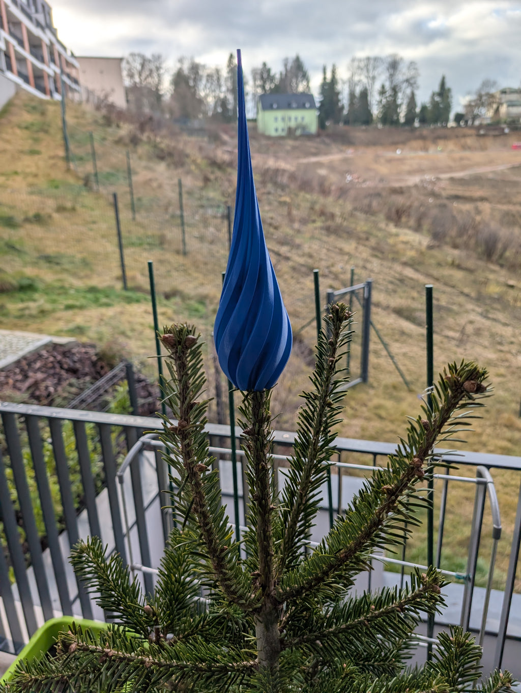 Spiral Christmas Tree Topper (Vase Mode)