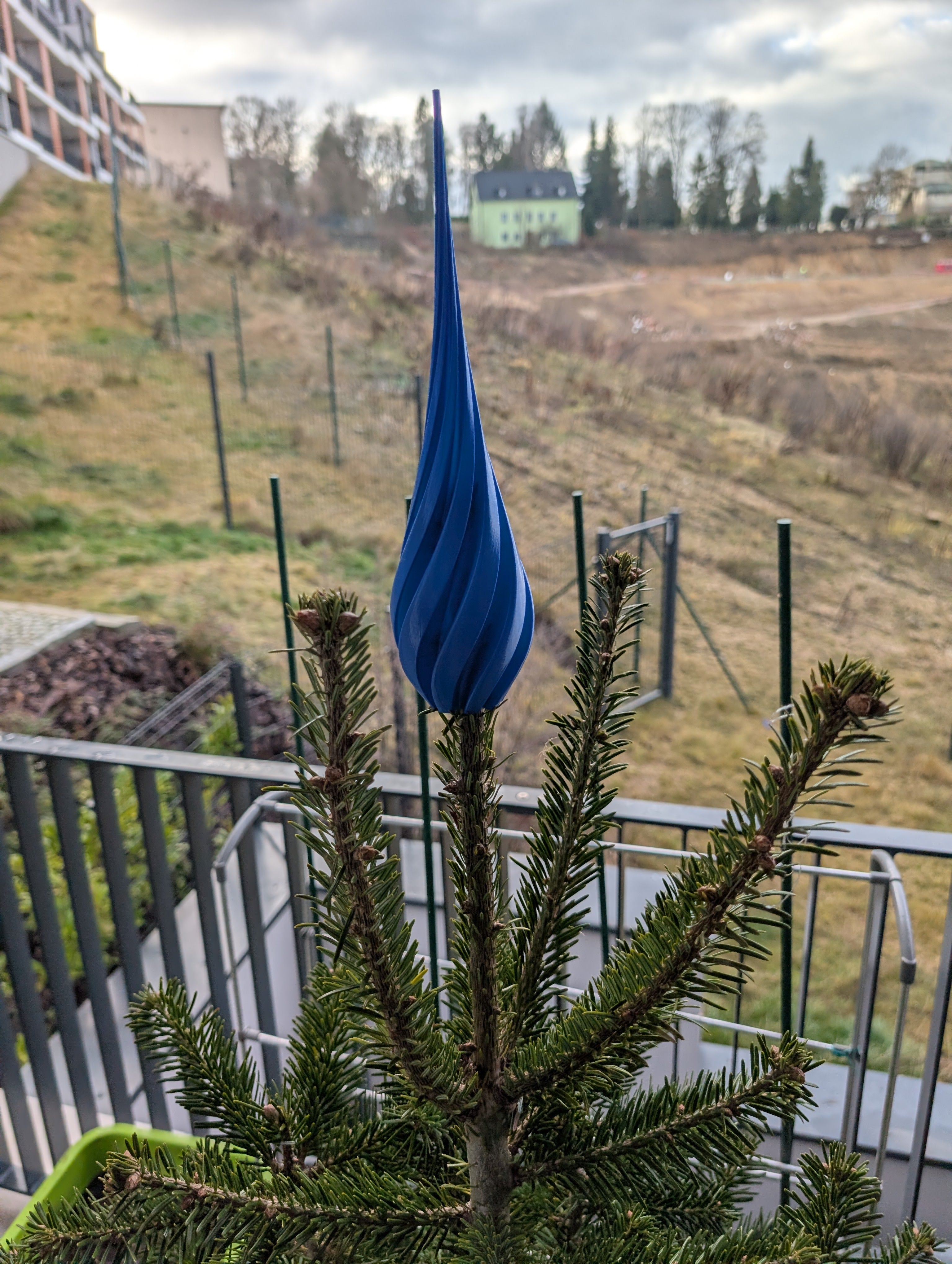 Spiral Christmas Tree Topper (Vase Mode)