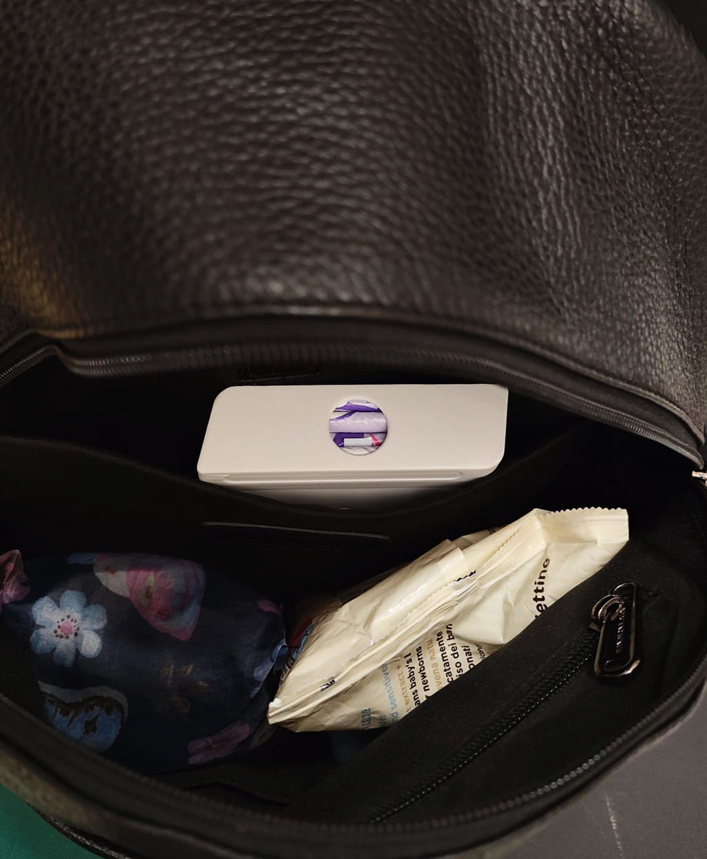 Porta Assorbenti Compatto da Borsa