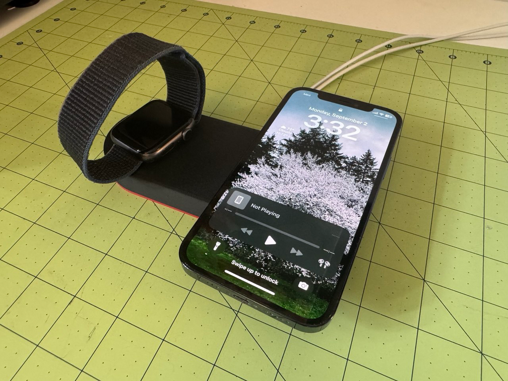 Magsafe Duo style travel puck