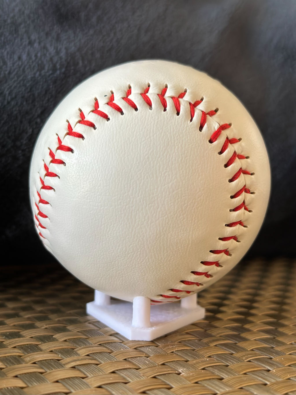 3-Prong Decorative Display Stand
