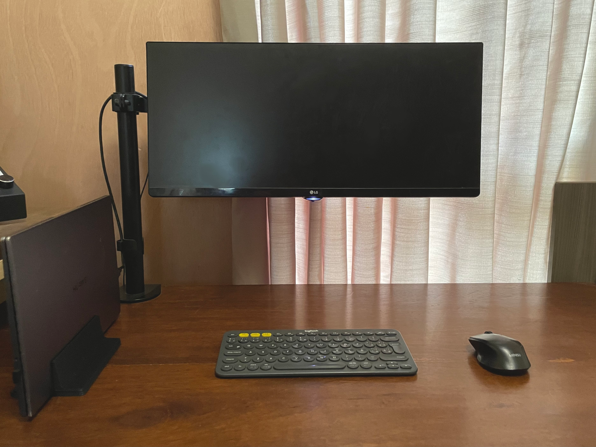 Adjustable Vertical Laptop Stand