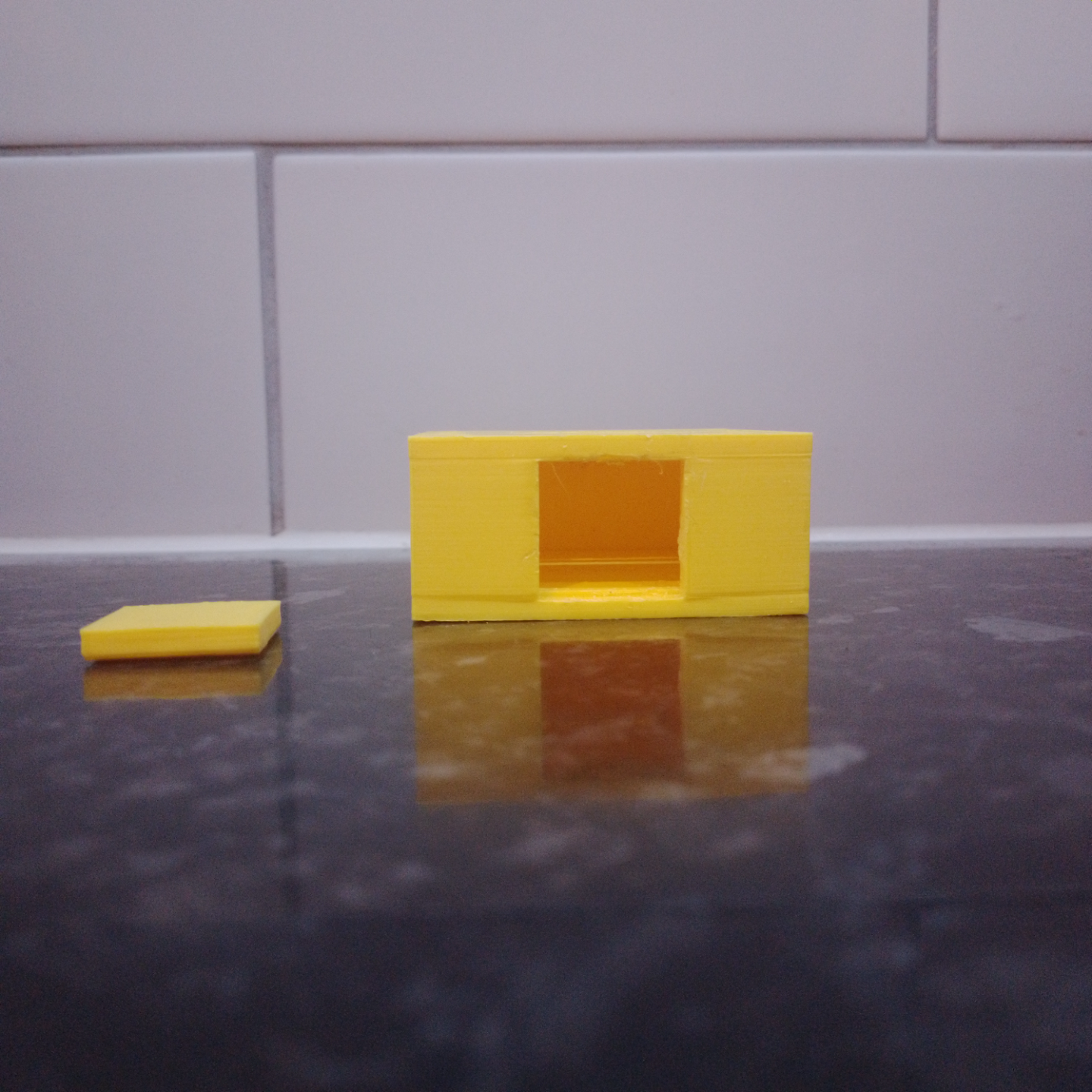 Money box for prints