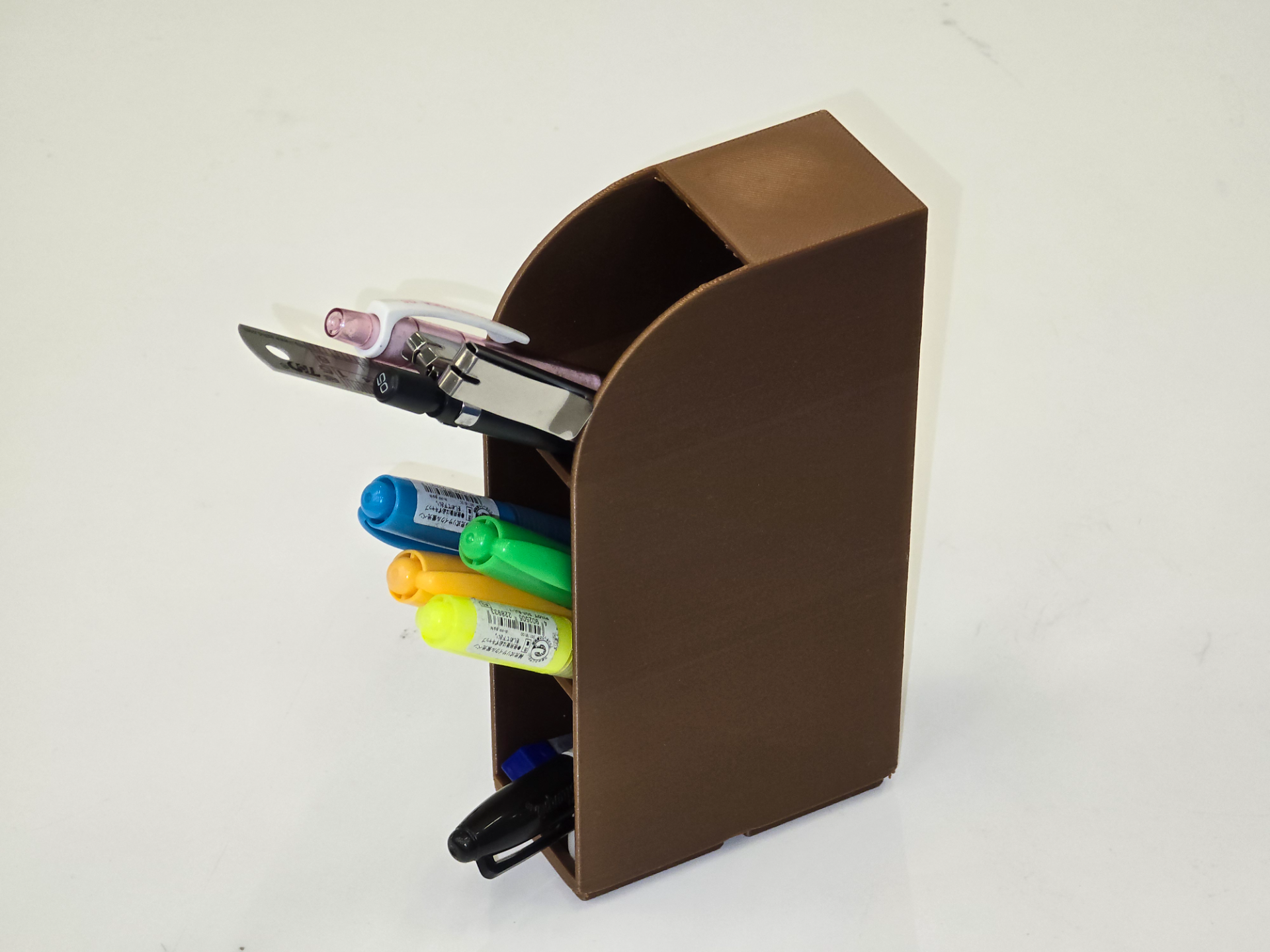 Gridfinity Compatible Slant Angle Pen Holder
