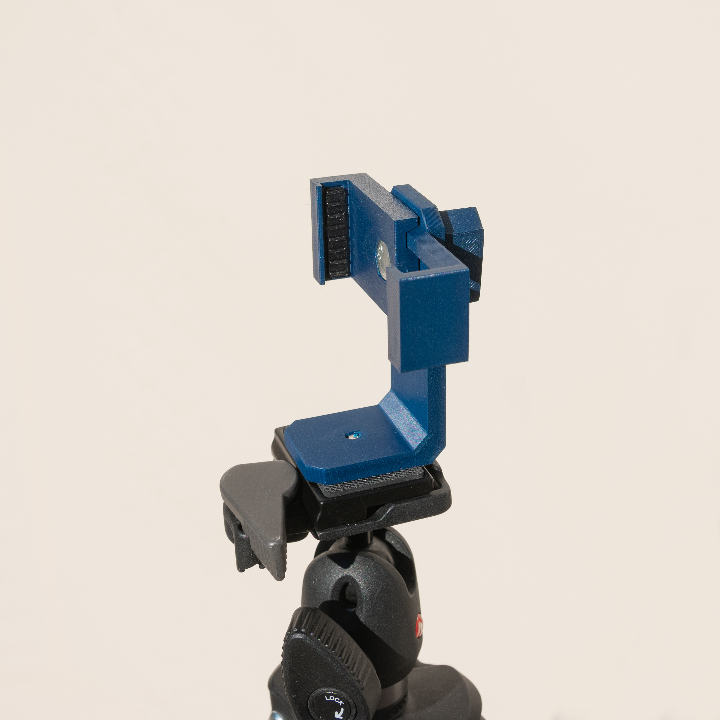 Smart smartphone tripod