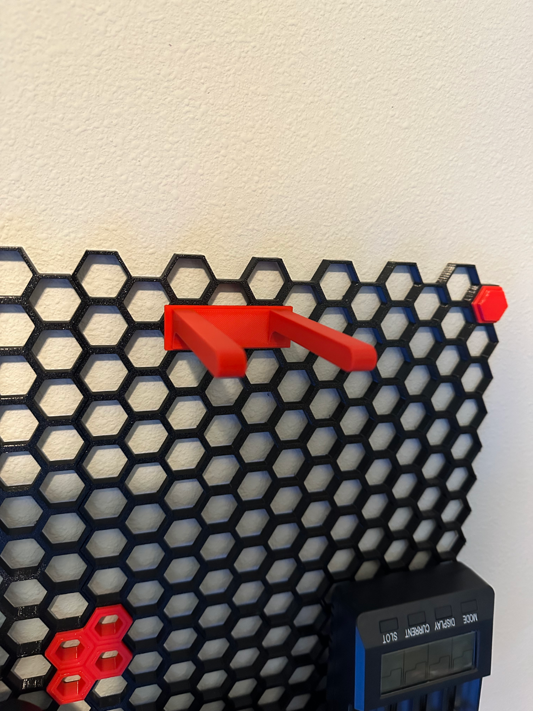 Yoctosun Magnifying Glasses Honeycomb Wall Mount