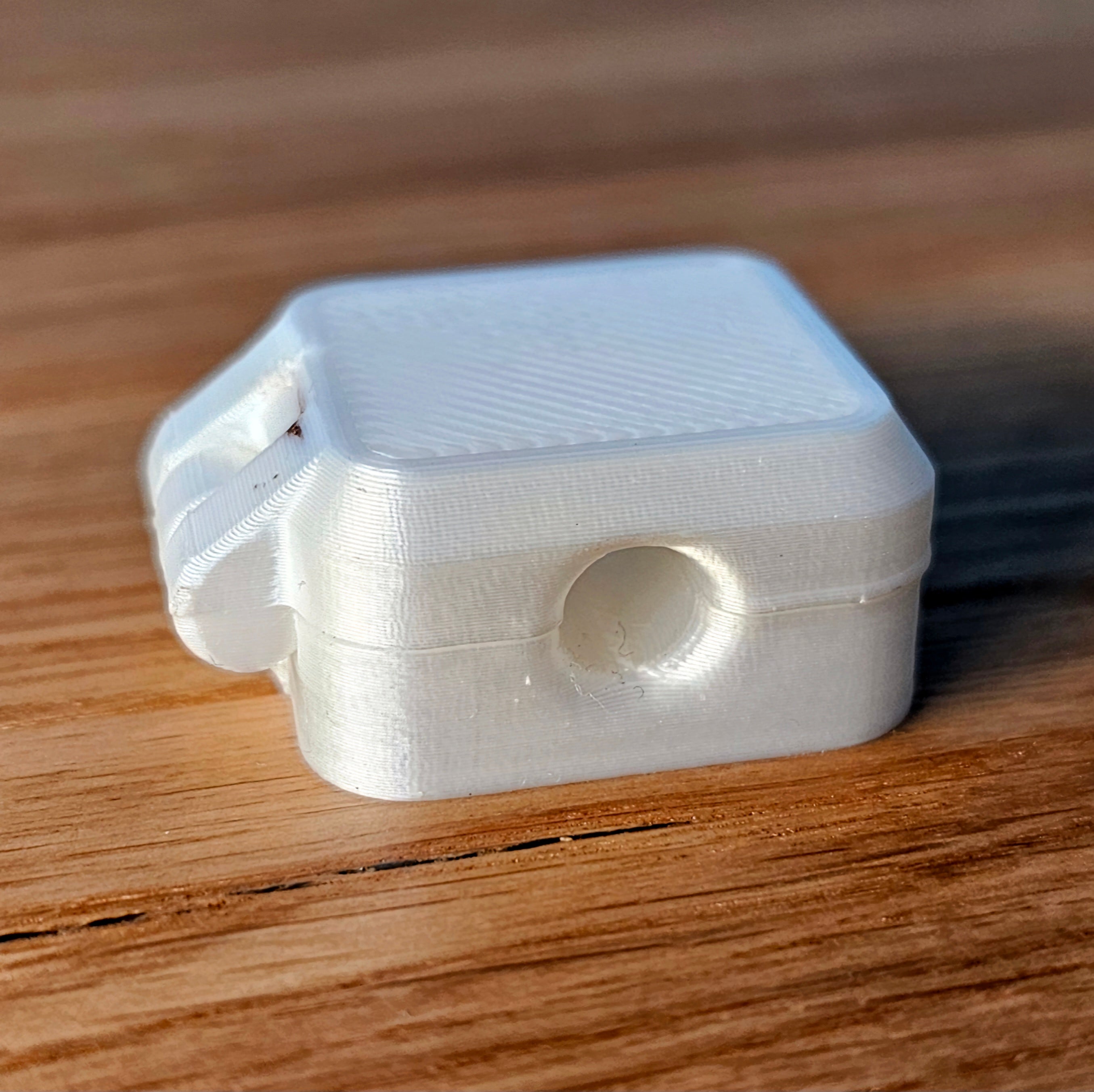 print in place Magnetic cable holder