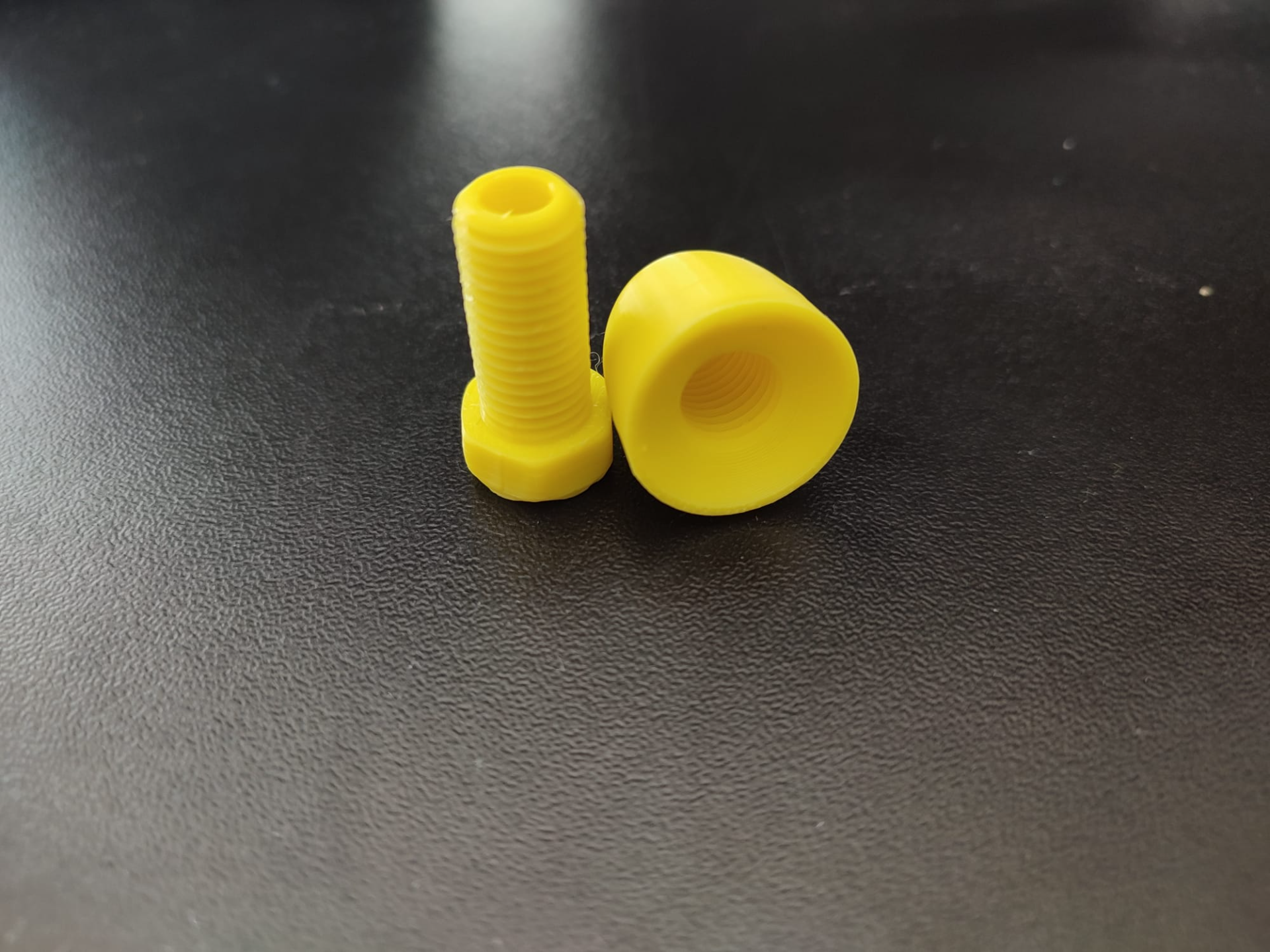 Fixing kit