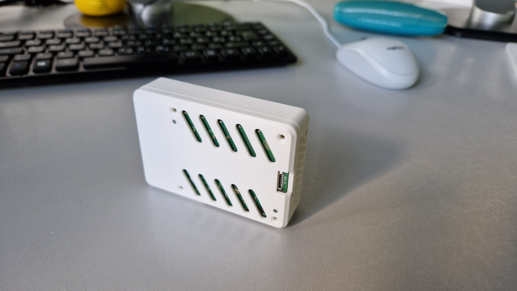 Raspberry Pi 5 Case (mod)