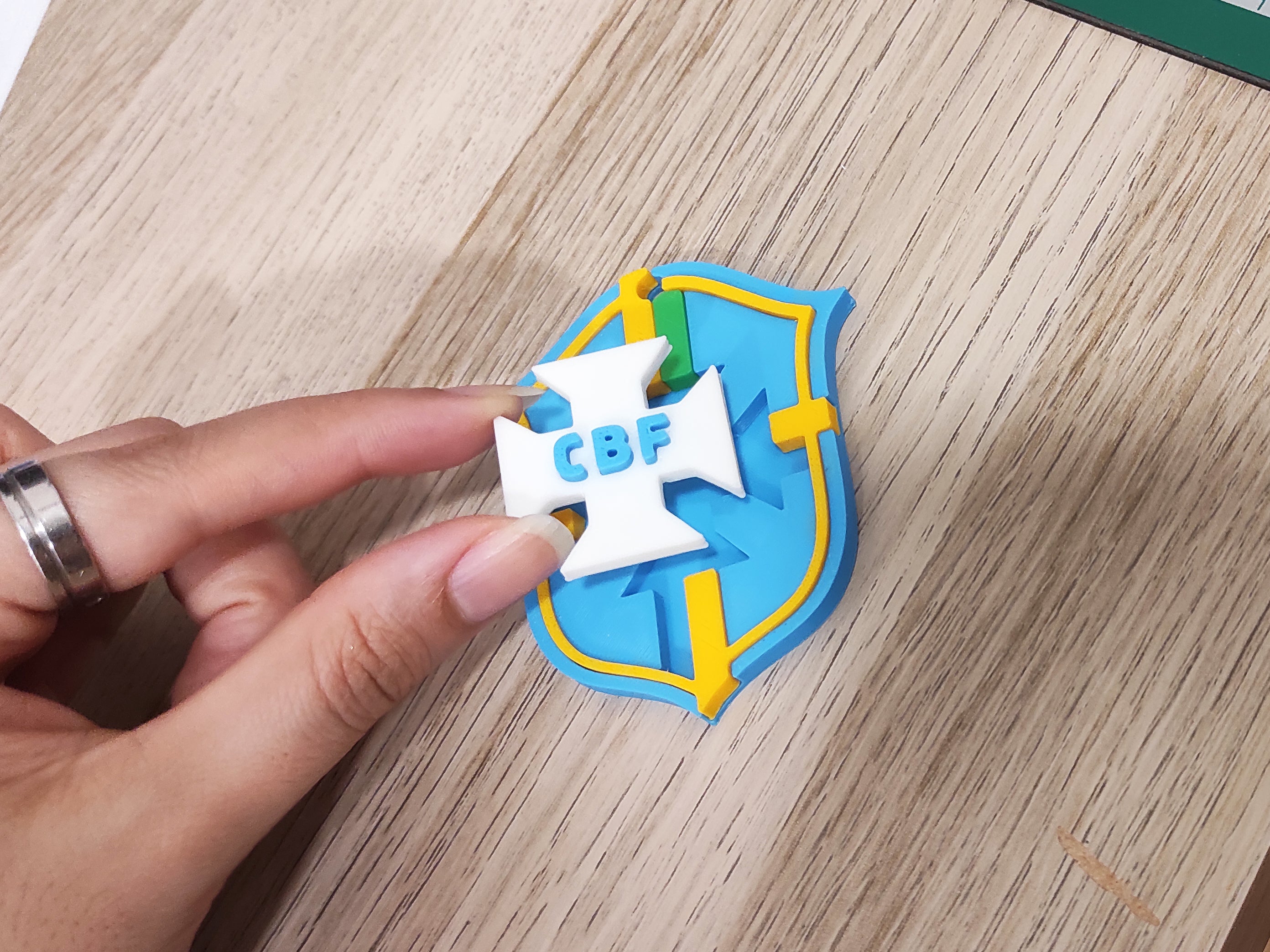 Escudo CBF Brasil Chaveiro Multiparte - NO AMS