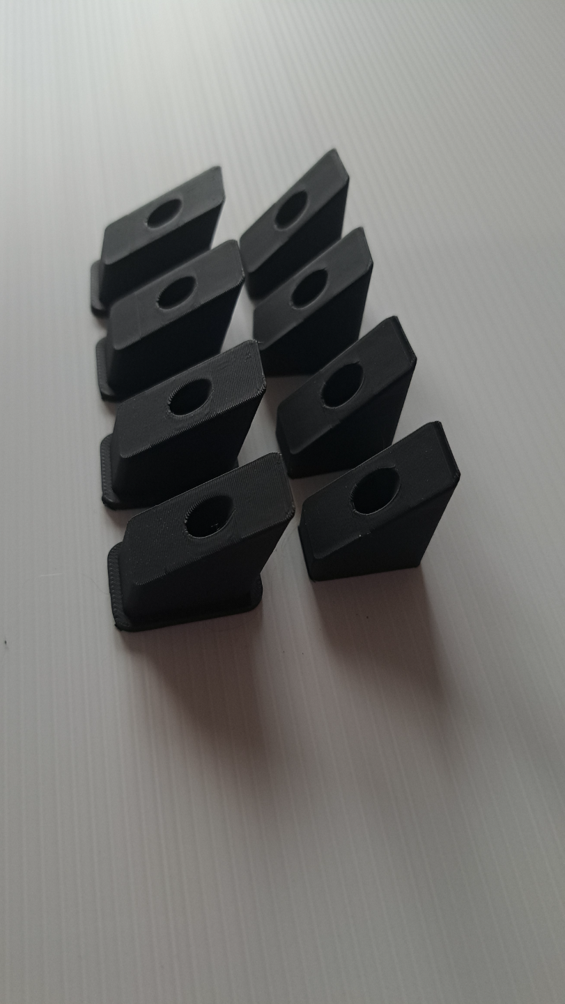 piedino auto serrante per scatolare 30x20