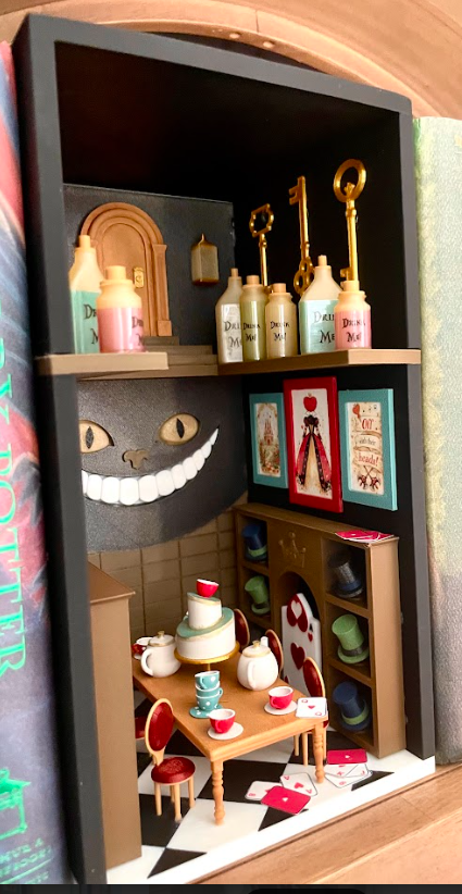 Alice in Wonderland Inspired Book Nook Kit