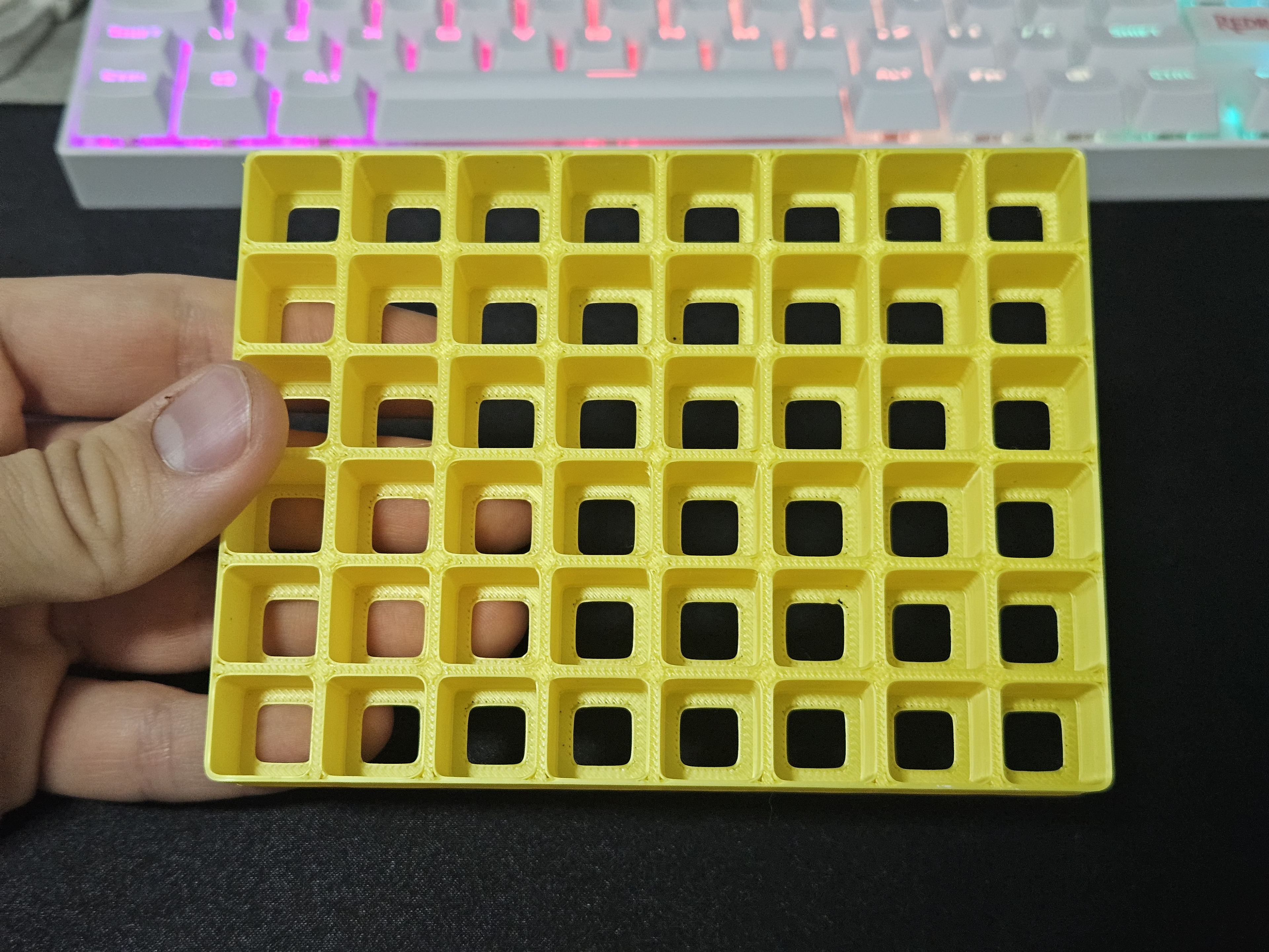 Parametric Grid Organizer for Marker Bags & Cases