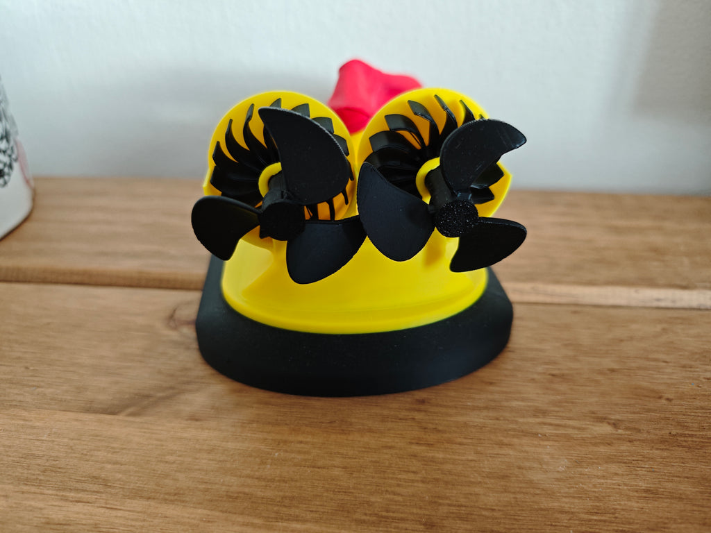 NEW Balloon Hovercraft With "Working" Propellers