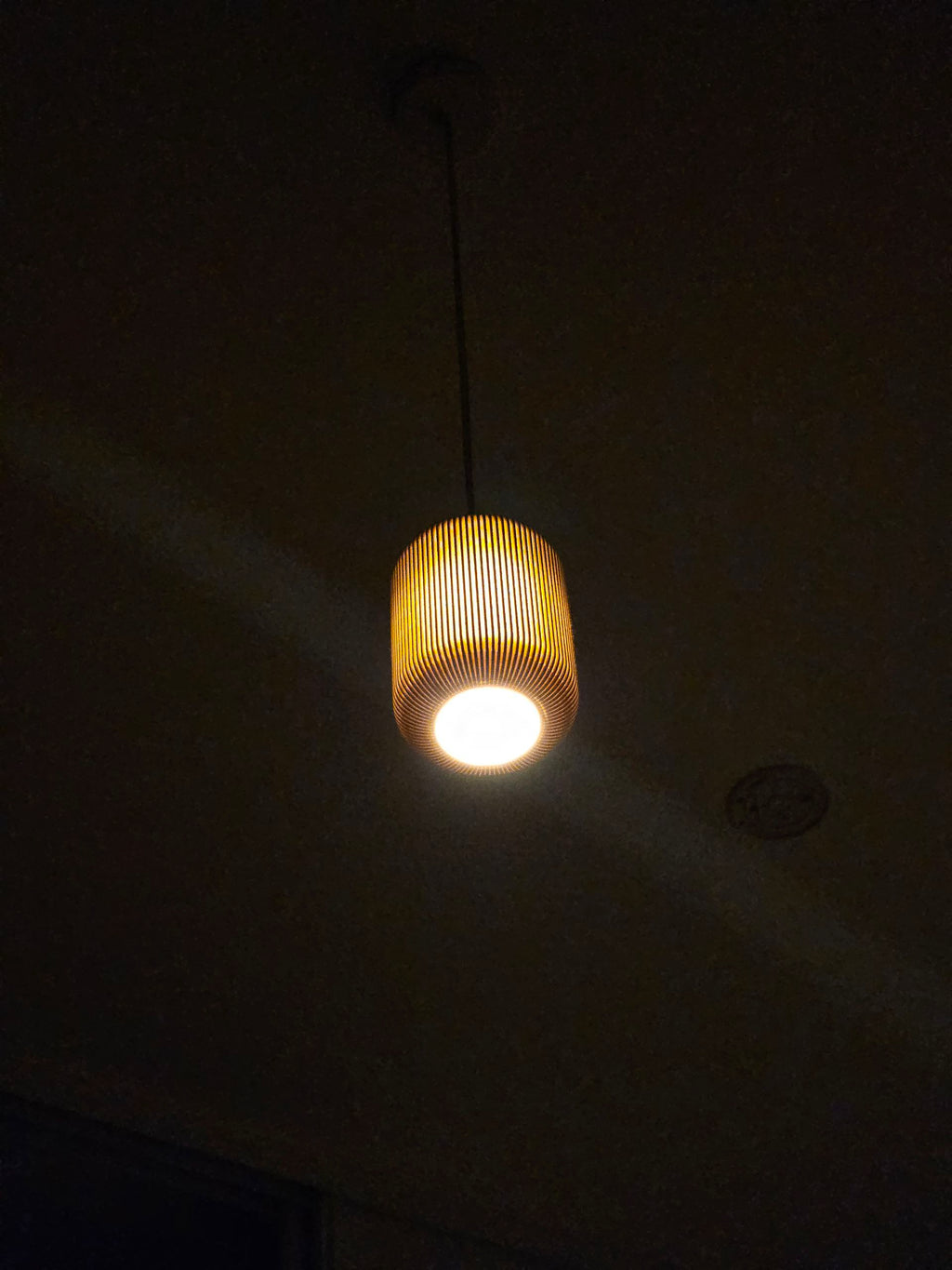 Stylish square ribbed lamp