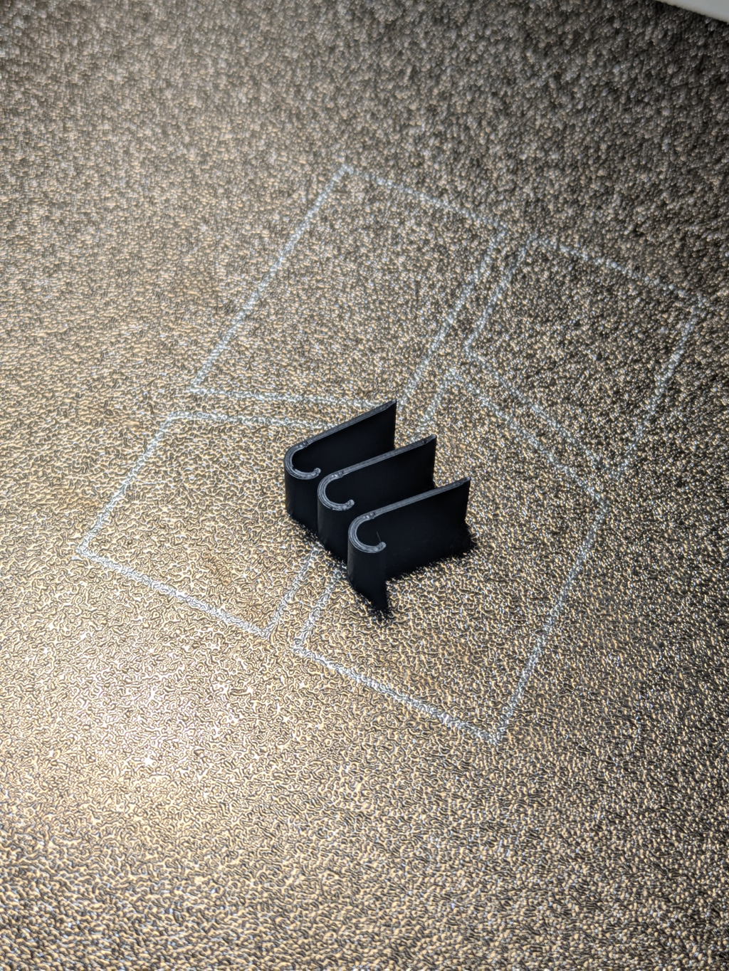 Cable clips for organizing cables in Cars