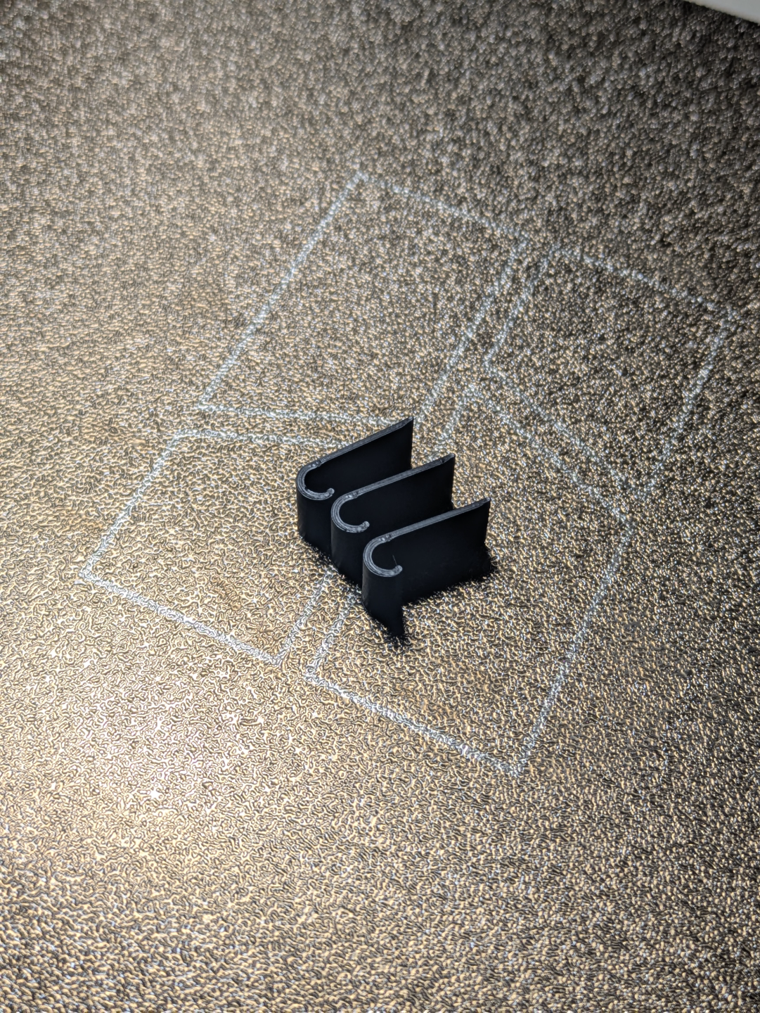Cable clips for organizing cables in Cars
