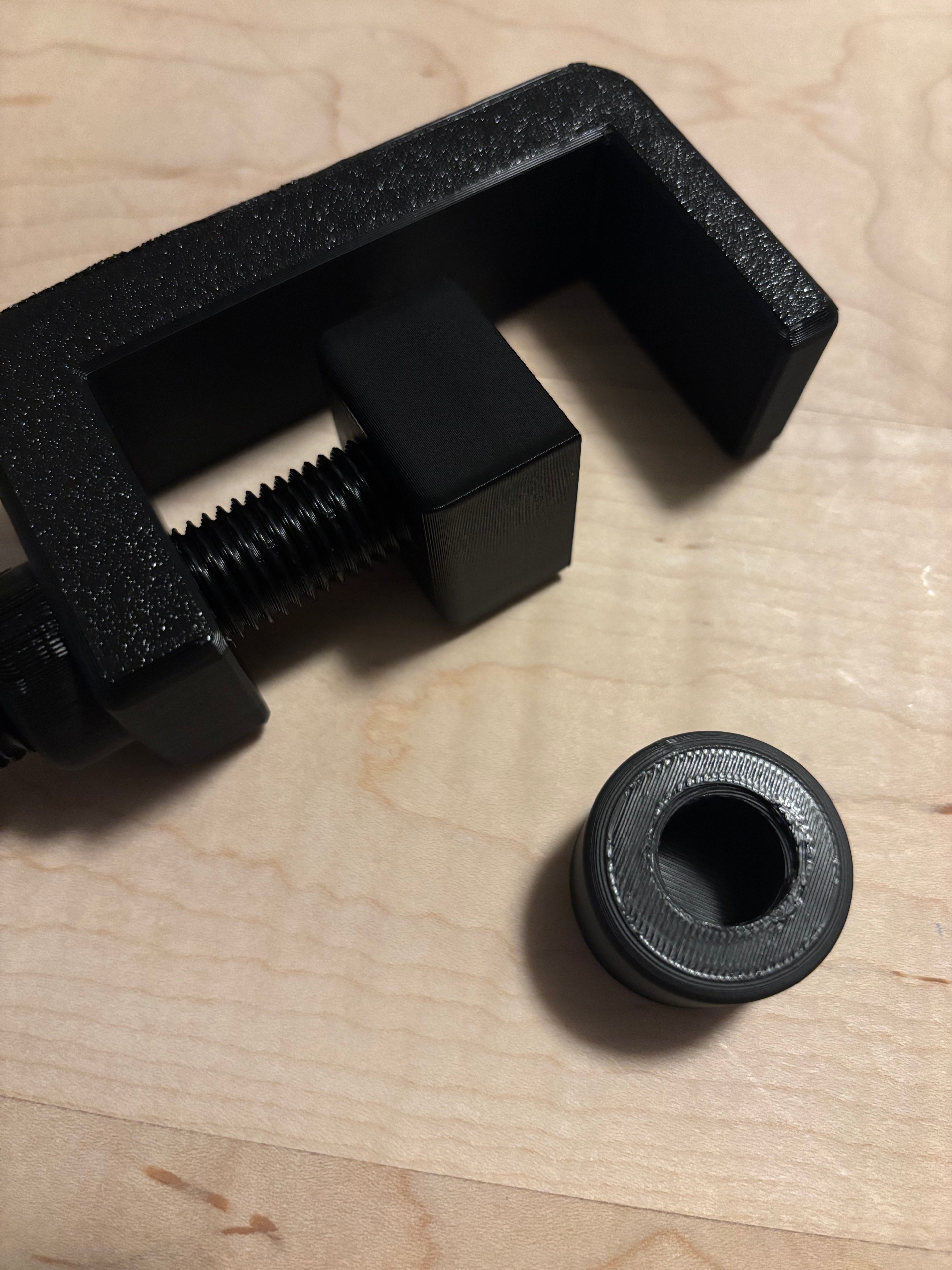 Custom Clamp/Vise with Versatile Tip Design