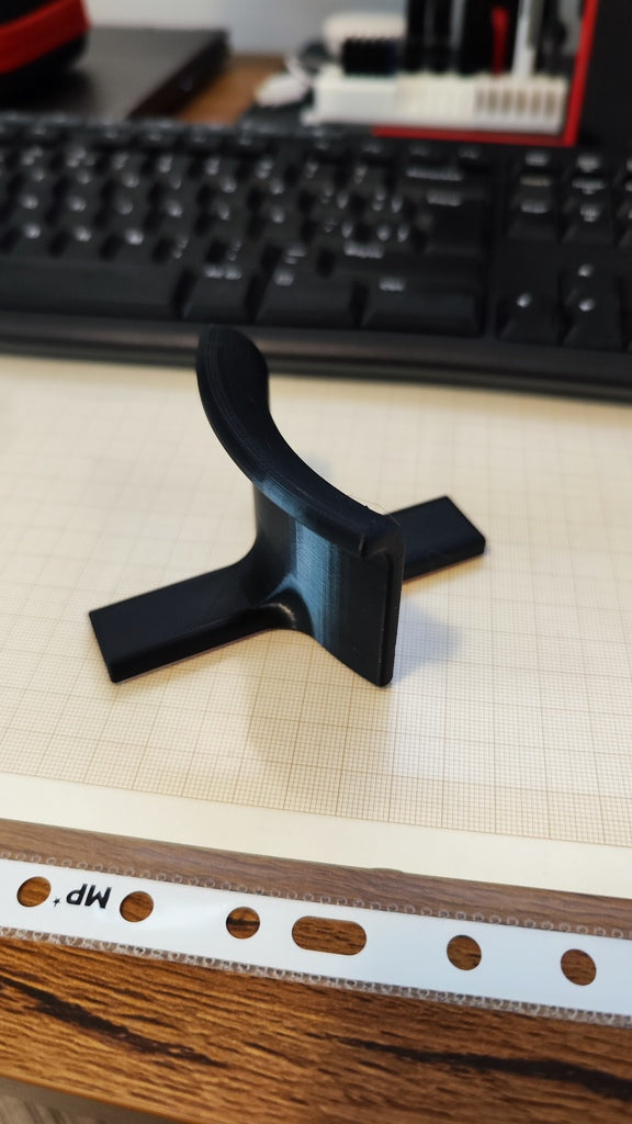 Minimal headphone stand / holder / hanger
