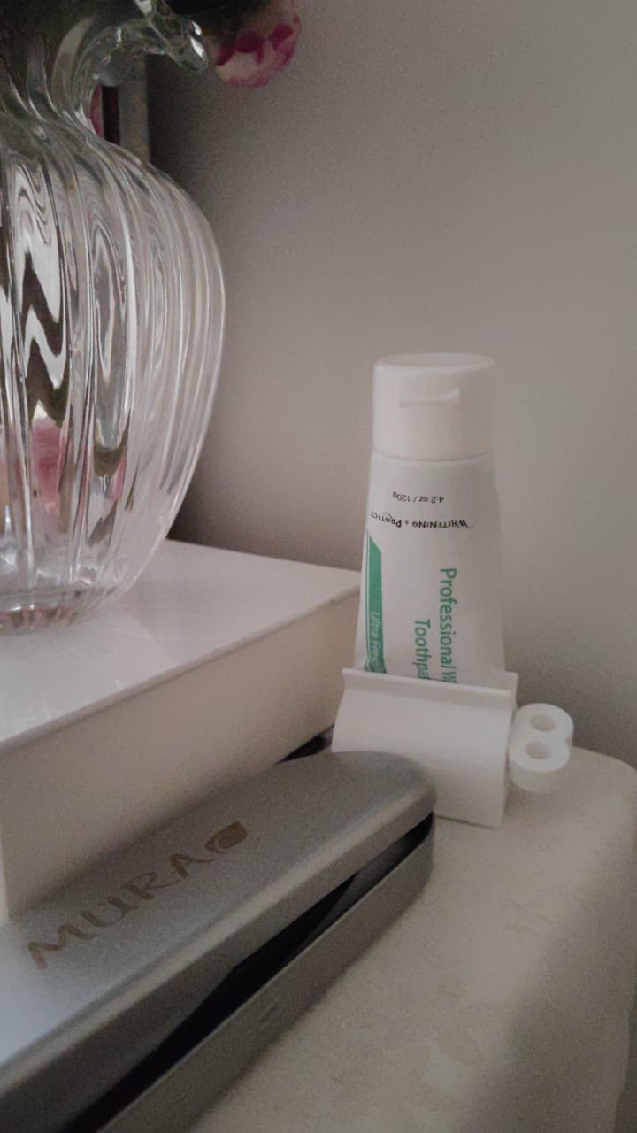 toothpaste squeezer v2