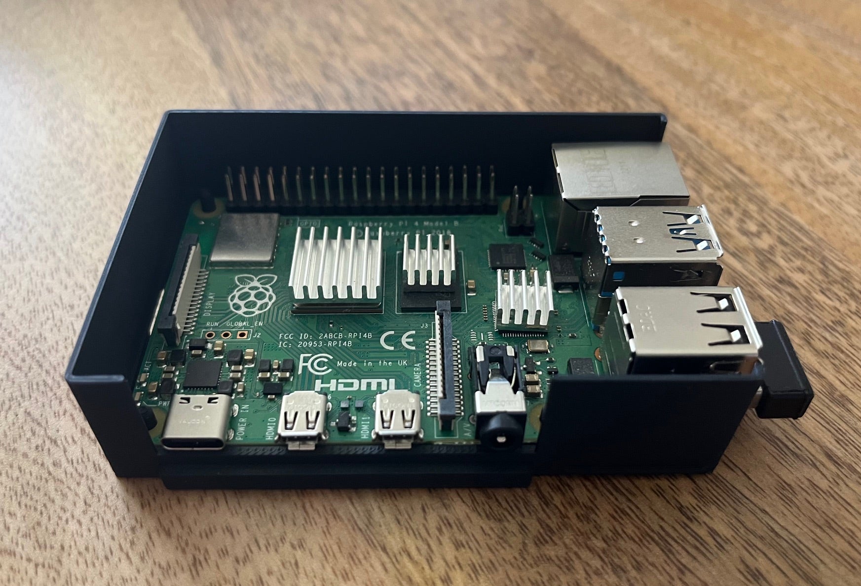 Compact Raspberry Pi 4 Case