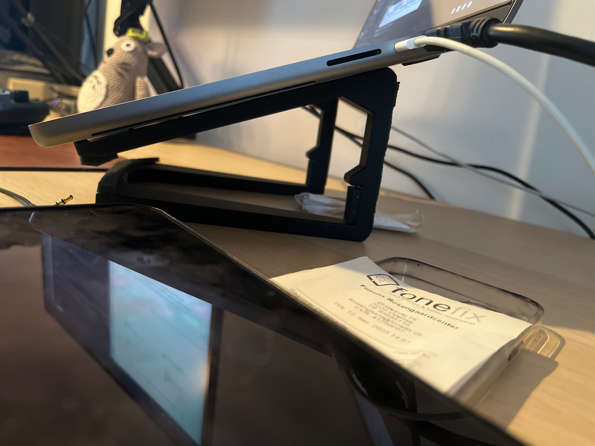 Macbook 14 inch stand