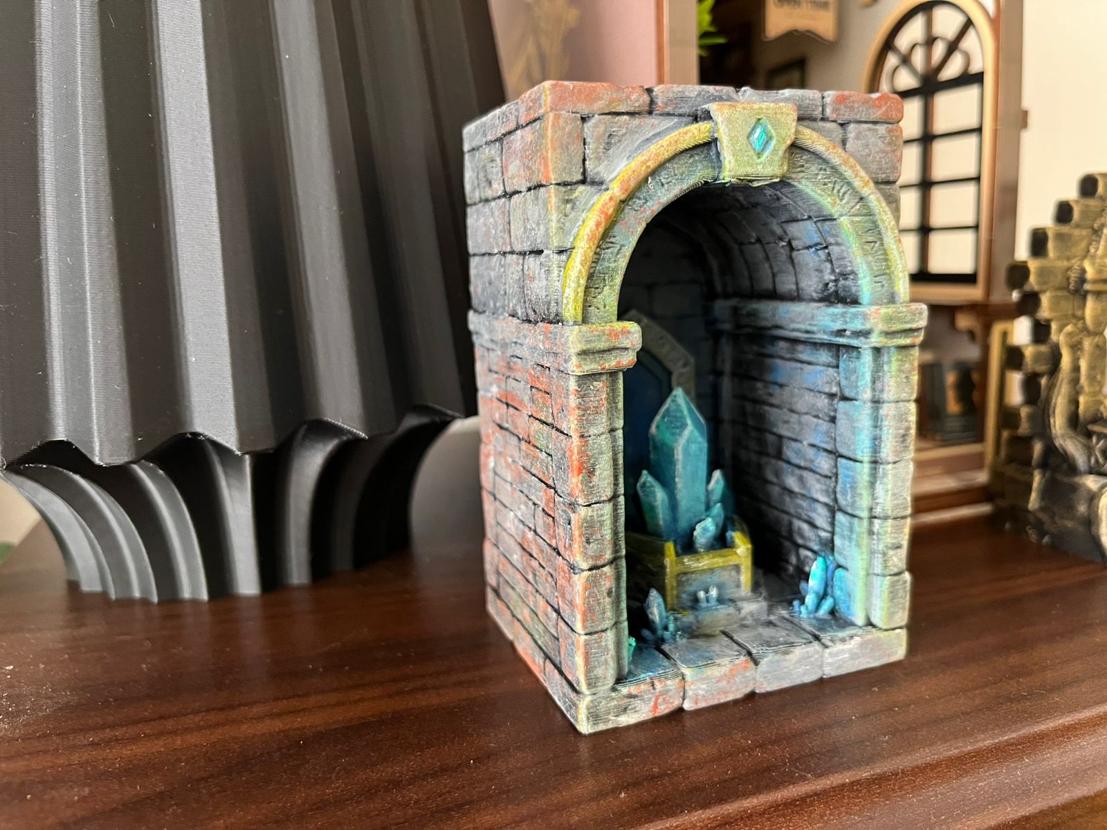 Crystal Corridor Diorama / Book Nook