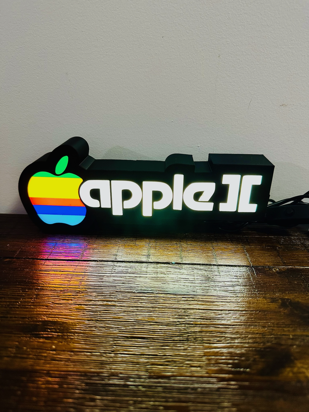 Apple 2 / ][ Logo - Color or White Light