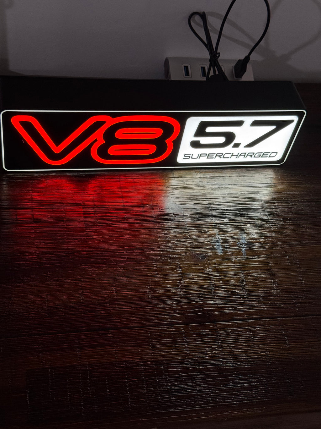 Holden Commodore: V8 5.7L Supercharged Logo Badge