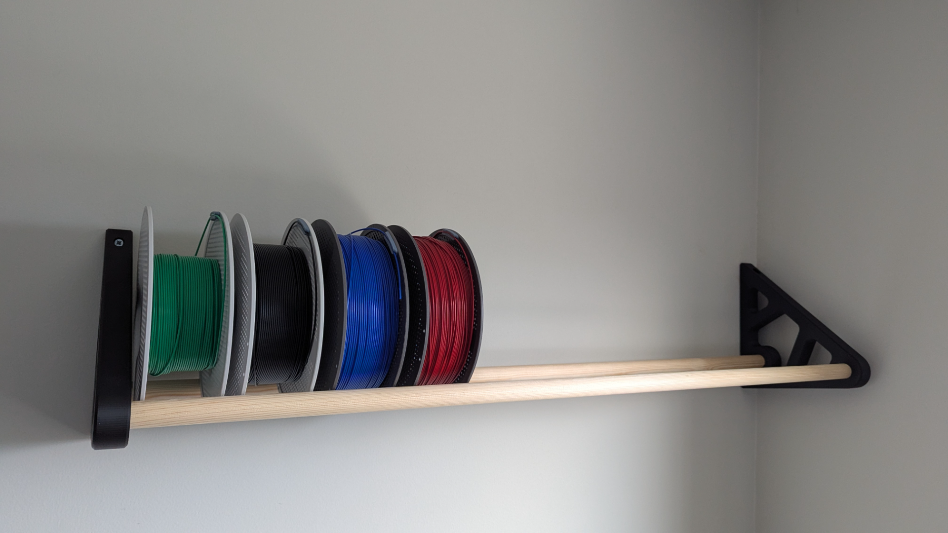 Filament Rack with Wooden Dowels