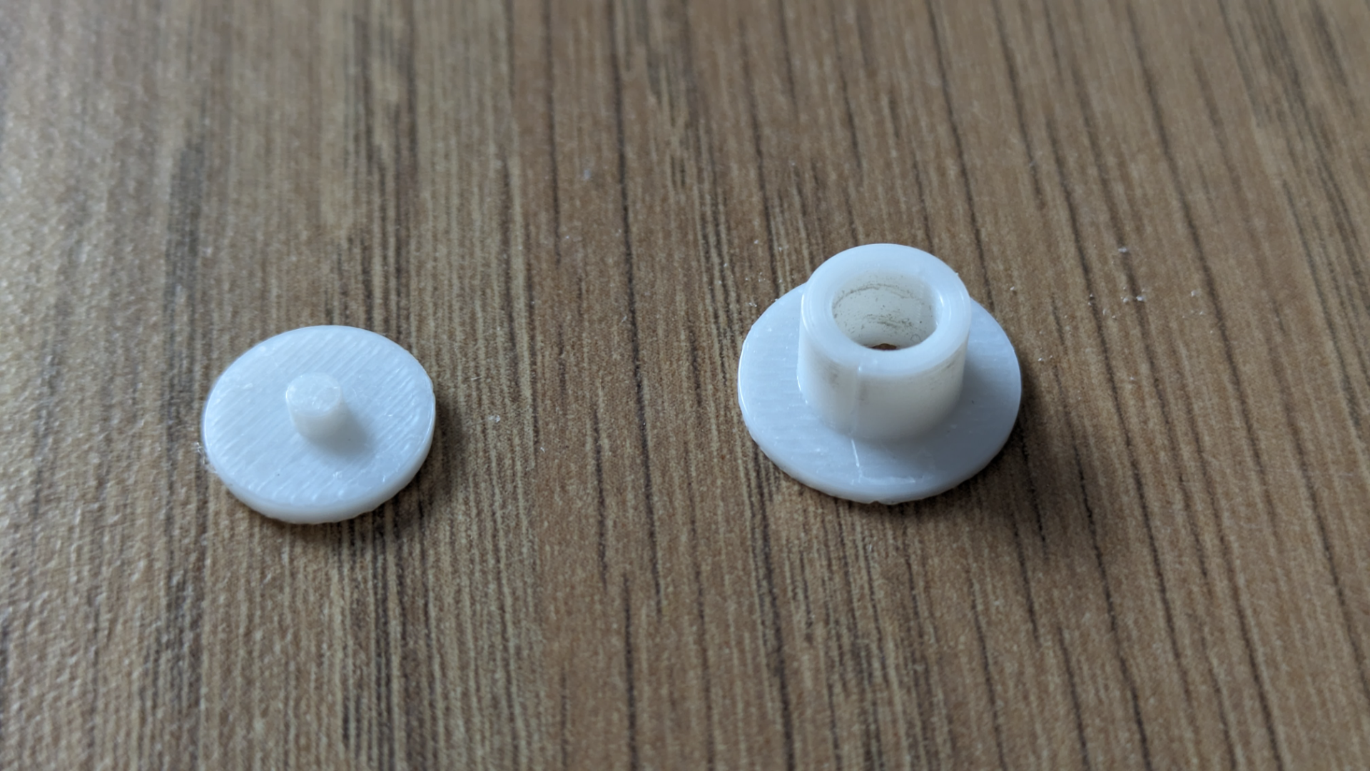 Dry wall/stud wall screw hole washer/cover