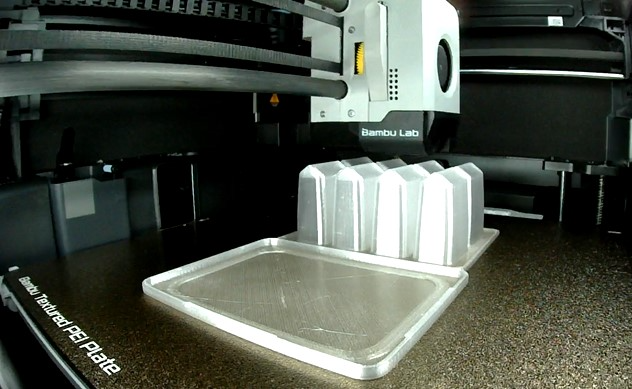 Ice Cube Tray with Lid