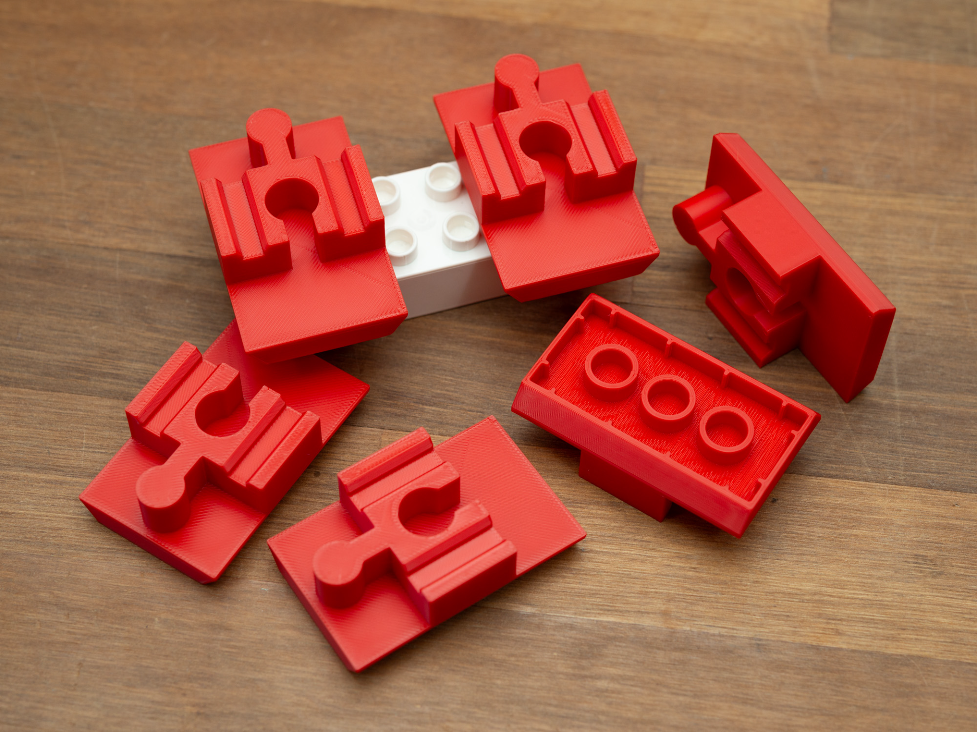 Duplo to Brio/LILLABO converter brick