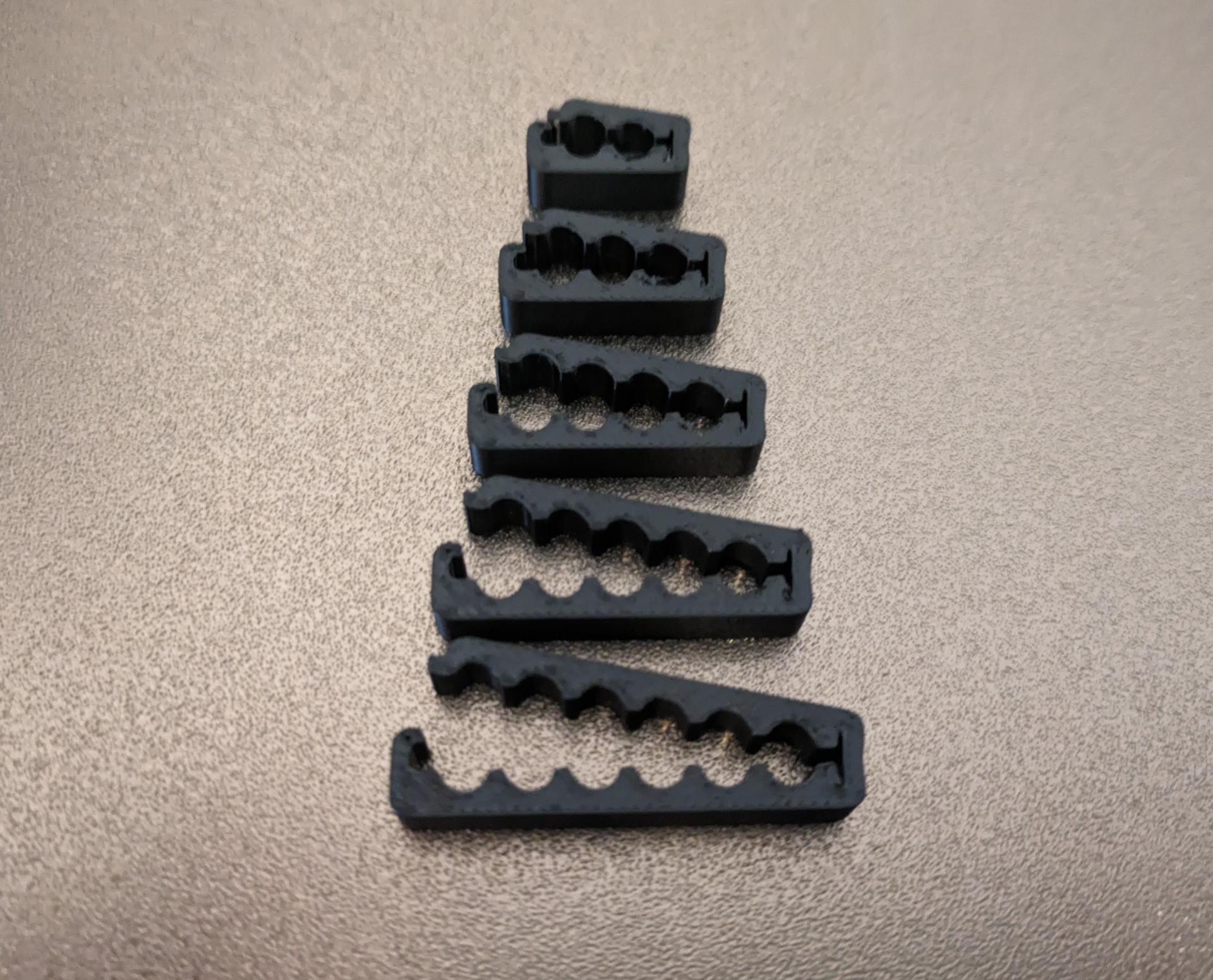 PTFE Bowden Tube Clip, 2-6 tubes