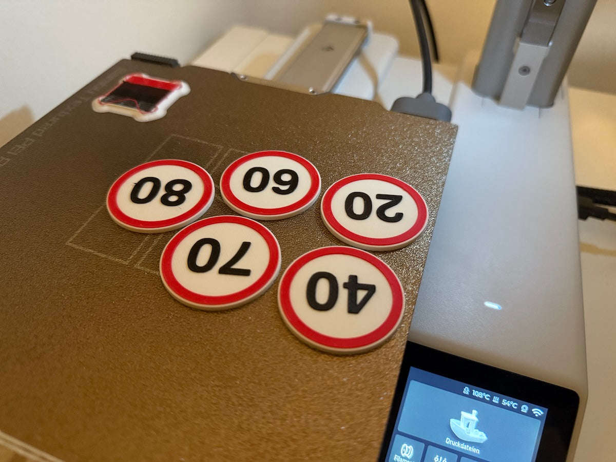 Verkehrsschilder Pfosten Kegel Spielzeug