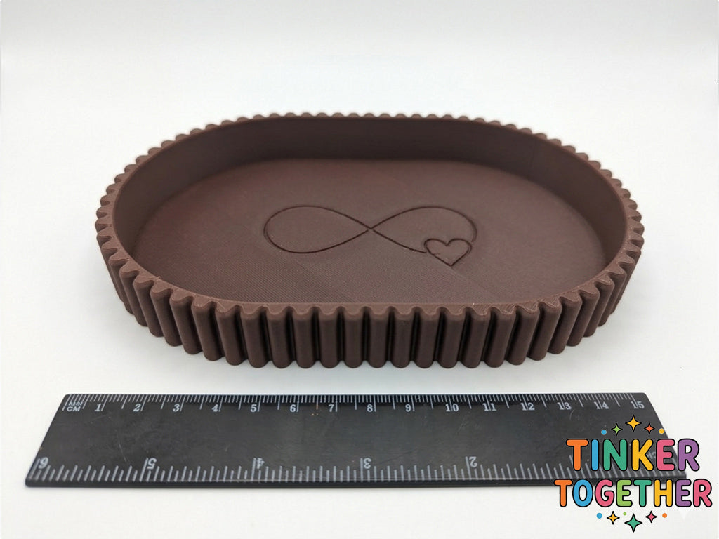 Ribbed tray