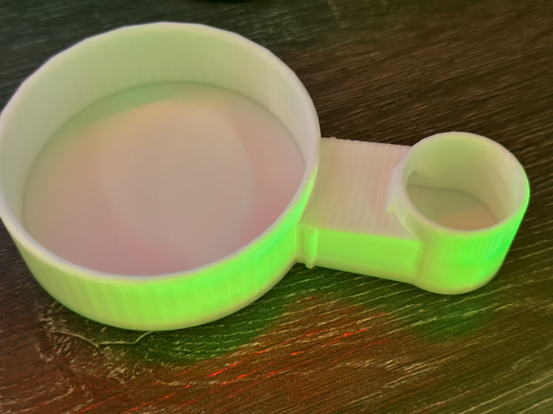 auto watering animal bowl with cage mounts