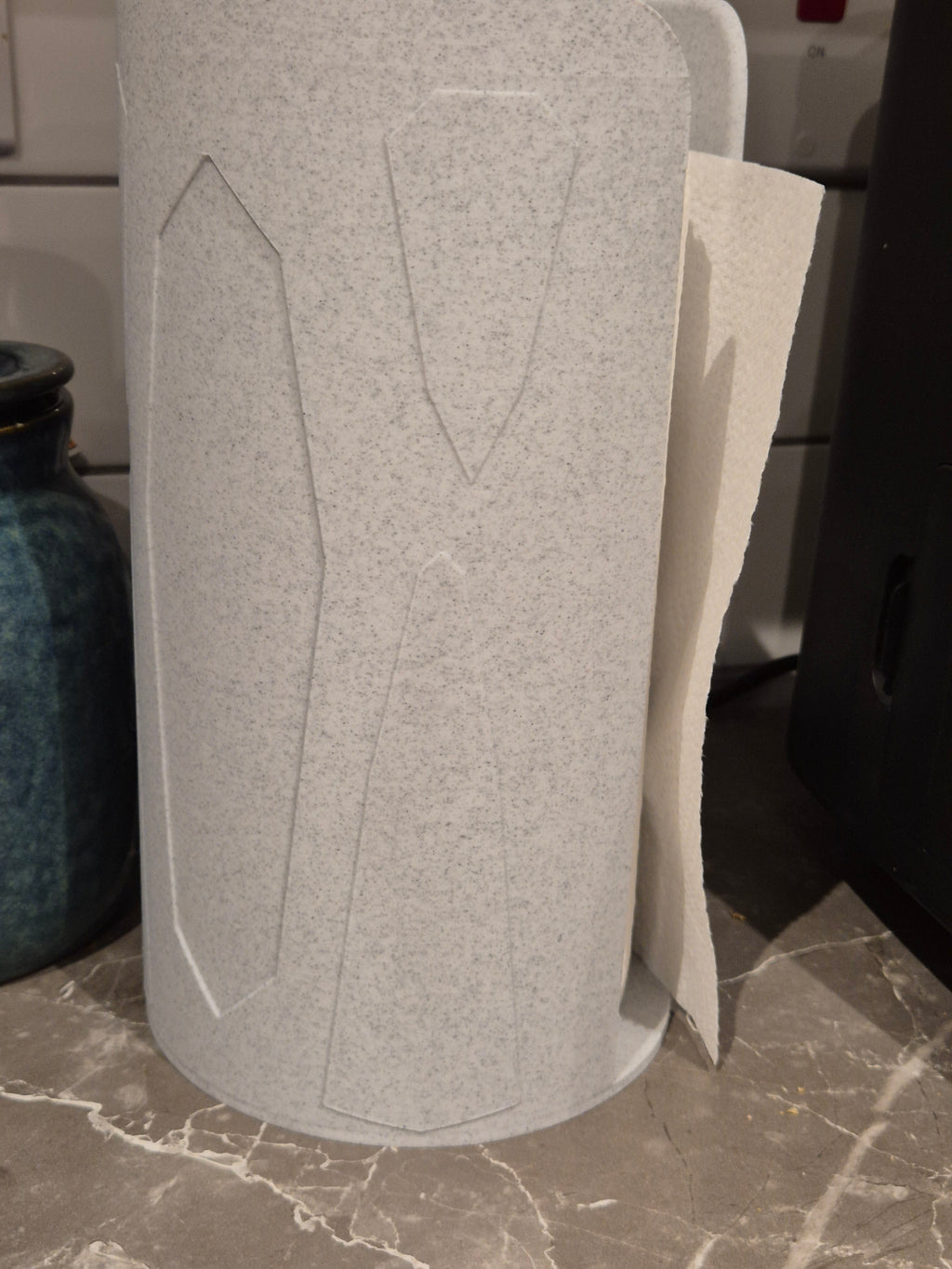 Paper Towel Holder - Crystal Pattern