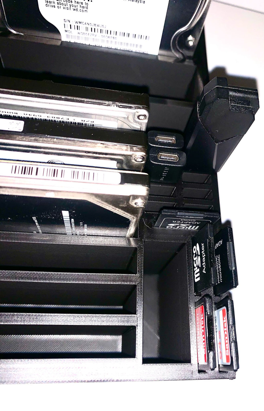 HDD_SSD_USB_SDCARD_CONTAINER