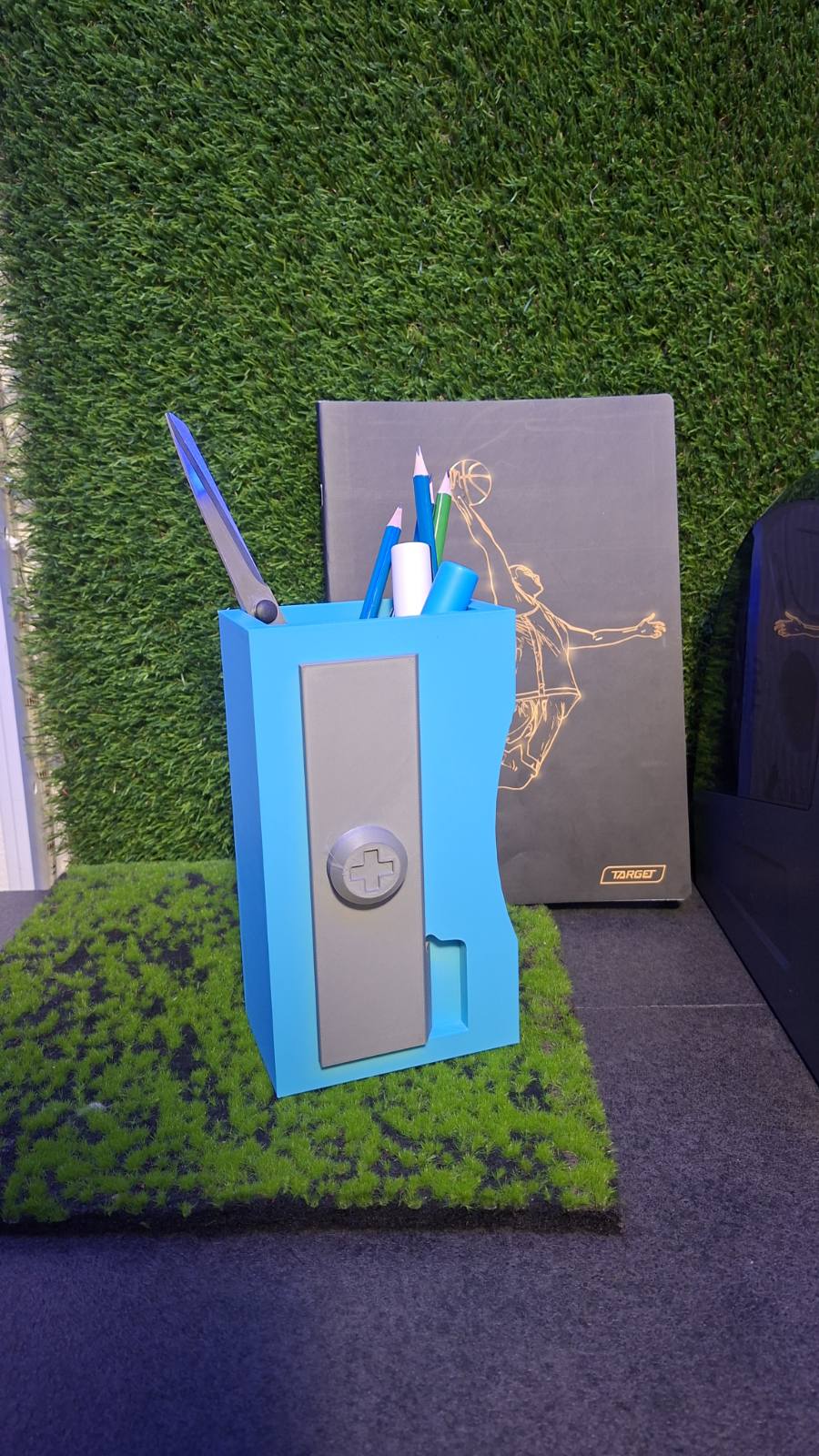 Sharpener vase for pencil