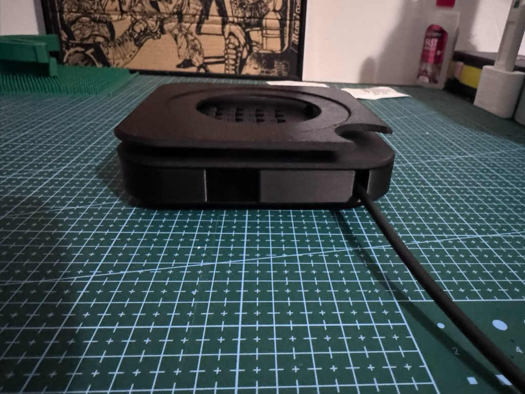 M4 Mac Mini stand with USB hub and SSD enclosure